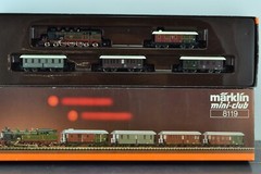 Marklin 8119 KPEV 4-6-4 Steam Locomotive Nostalgic Passenger Car Set Z Scale