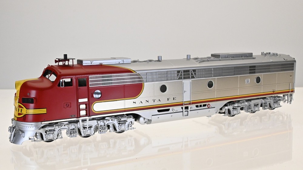 Key Imports Brass EMD E8A Santa Fe AT&SF 80 O scale