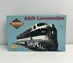 Proto 2000 E8/9 Locomotive #8186 C&C #4021 Chesapeake & Ohio