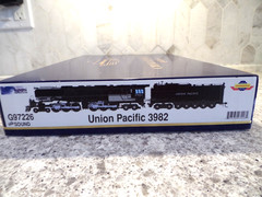 Athearn Genesis Challenger 4-6-6-4 G97226 Union Pacific #3982 HO NIB W/SOUND