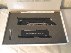 Bachmann Plus GS4 4-8-4 Black & Silver War Baby – Southern Pacific 4454 NOS
