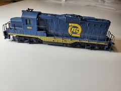 ho Walthers Florida East Coast #654 GP9M Diesel Loco-w/Light-Refurb-DC-Runs Good