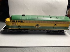 AHM HO Reading Lines Fairbanks-Morse C-Liner Diesel locomotive #266 Runs Great