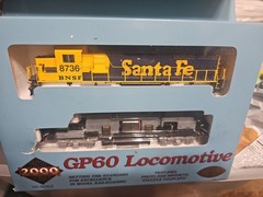 PROTO 2000 HO SCALE LOCOMOTIVE GP60 ASSEMBLED WORKING LN 30546 BNSF 8736 DCC