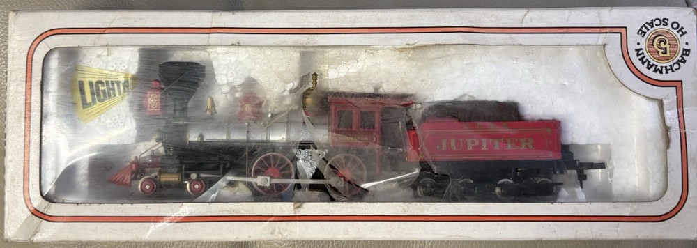 Bachmann HO Scale Jupiter Steam Locomotive Analog with Tender & Light Function
