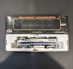 HO Atlas Master Amtrak Dash 8-32BW Locomotive with DC/DCC/Sound Road number #515