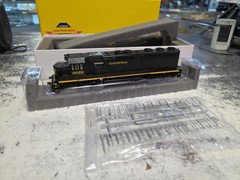 HO Scale Athearn Genesis G67071 CRR Clinchfield SD45-2 Diesel LOCOMOTIVE TRAIN