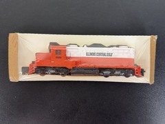 NEW TYCO HO Scale Illinois Central Gulf Diesel Locomotive 5628 – NOS
