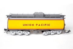 Overland Union Pacific UP Veranda Gas Turbine w/ Fuel Tender OMI 6711.1 HO Brass