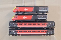HORNBY VIRGIN CLASS 43 HST DMU DIESEL LOCOMOTIVE LADY in RED 4 CAR SET om