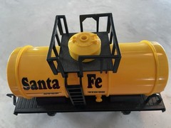 Eztec G Gauge CHRISTMAS ENGINE Scientific Toy Santa Fe Atap Yellow Train NEW