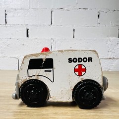 Sodor Hospital Ambulance 2002 Thomas the Tank & Friends Wooden Railway Trains