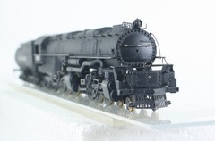 HO Scale Bowser Union Pacific 4-6-6-4 Challenger Locomotive & Tender #3705