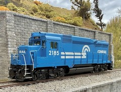 HO Scale Brass Challenger Imports EMD GP30 Conrail #2185 Factory Paint DC/NIB