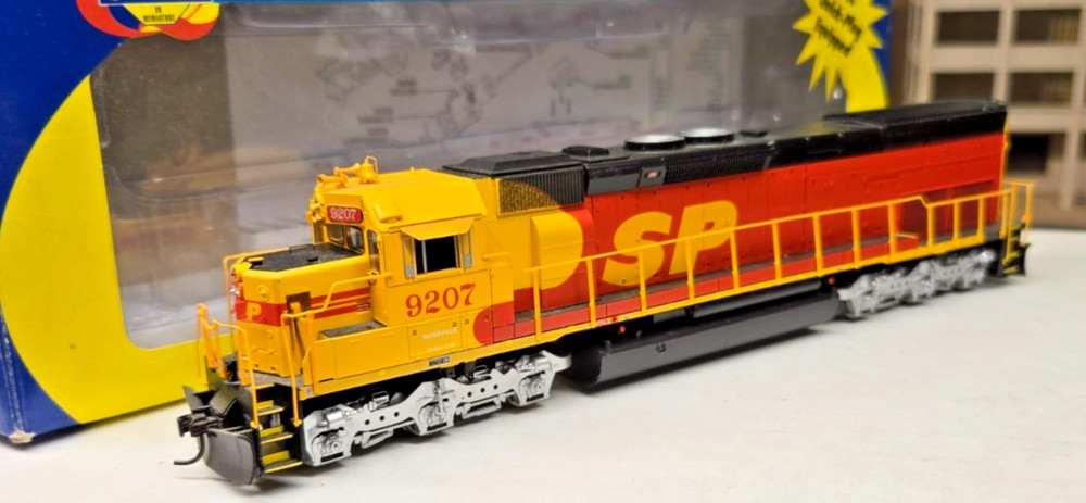 HO ATHEARN #91611, SD45-T2 S.P.#9207 DCC NO SOUND, LITTLE RUN TIME, ESTATE