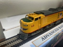 UNION PACIFIC – 1st GEN GAS TURBINE #60 LOCO – DC/DCC plug – HO Scale – NEW