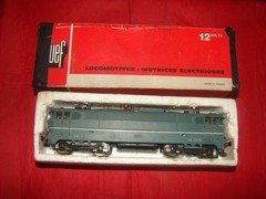 JOUEF HO ELECTRIC LOCOMOTIVE BB 25110 SNCF TRAIN 8582 BOX
