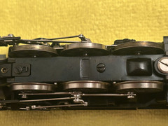 HO SCALE-MILWAUKEE ROAD “CHIPPEWA” 4-6-2 ENGINE #5087+TENDER -RIVAROSSI AHM