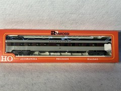 Nice Rivarossi Del & Lack E-8—2 engine/7 Car Passenger Set (Pow./Dum.) HO