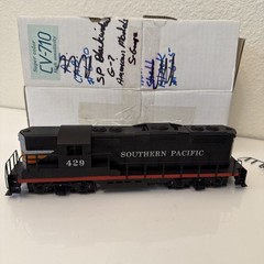 S gauge American Models Southern Pacific locomotive ￼