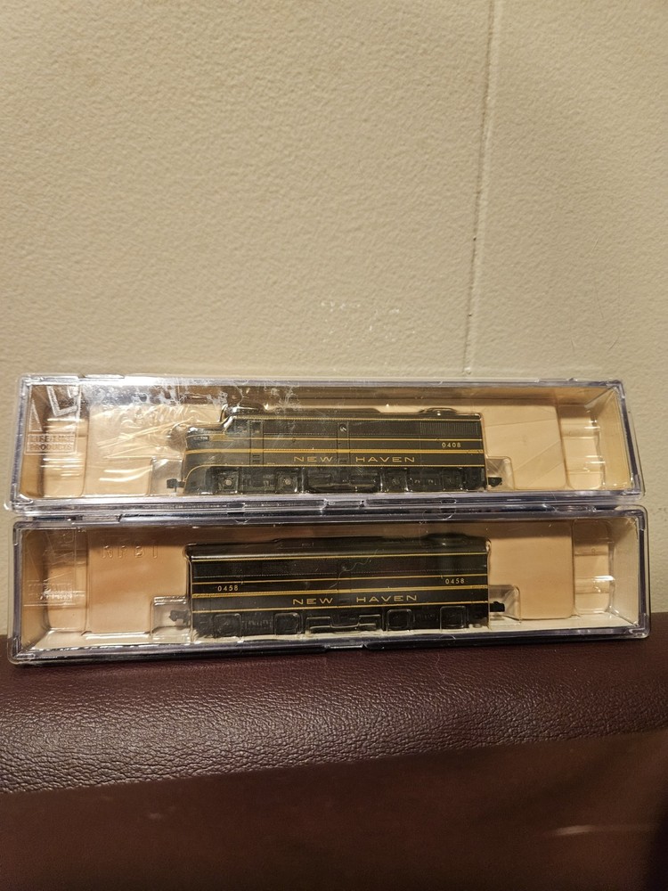 Walthers N FA/B – 1 Locomotive NH #0408, #0458 Lot