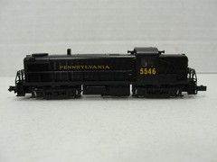 Atlas 5546 Pennsylvania PRR RS-3 Diesel Locomotive N Scale / Runs