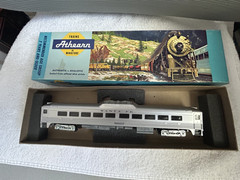 HO Athearn 2076 Santa Fe RDC-3 Unpowered Dummy Unit Excellent