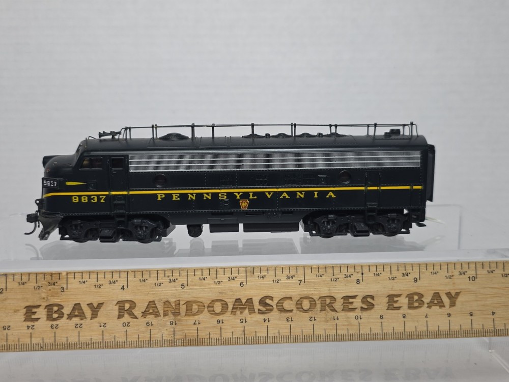 Custom Atlas HO 8309 Pennsylvania PRR 9837 EMD FP-7 A Unit Roof Antennas Runs