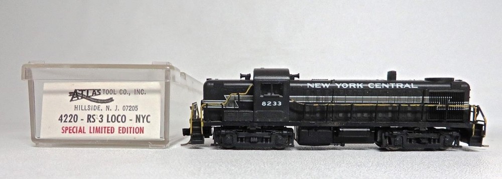 N Gauge Atlas 4220 New York Central RS-3 Powered Diesel Cab 8233 Boxed & Tested