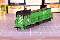 near DOA 10.0oz by AHM ALCO S-10? Burlington Northern 918 WVS