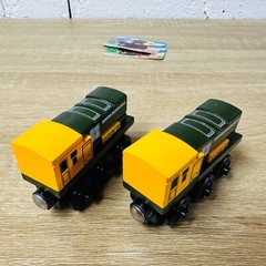 Iron Arry & Bert Collector Card MINT Thomas & Friends Wooden Railway Trains