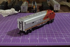 HO Santa Fe F7A diesel locomotive, working cond, needs grip bands 2B GWC PRD