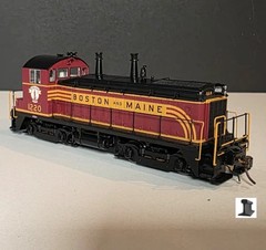 Rapido ~ HO Scale ~ EMD SW9 ~ Boston & Maine #1224 ~ DC/DCC Sound ~ 027567