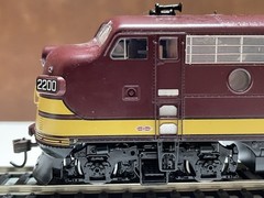Athearn Genesis G2524 – SOO LINE F3A/F3B Phase 4 Set 2200B/2200C DC HO Scale