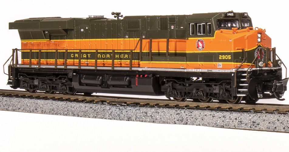 BROADWAY LIMITED 7306 N GE ES44AC GN #2905 Empire Builder Paragon4 Sound/DC/DCC