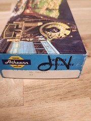 N P RAILWAY EXPRESS BAGGAGE CAR 153 Athearn HO Scale Northern Pacific With Box