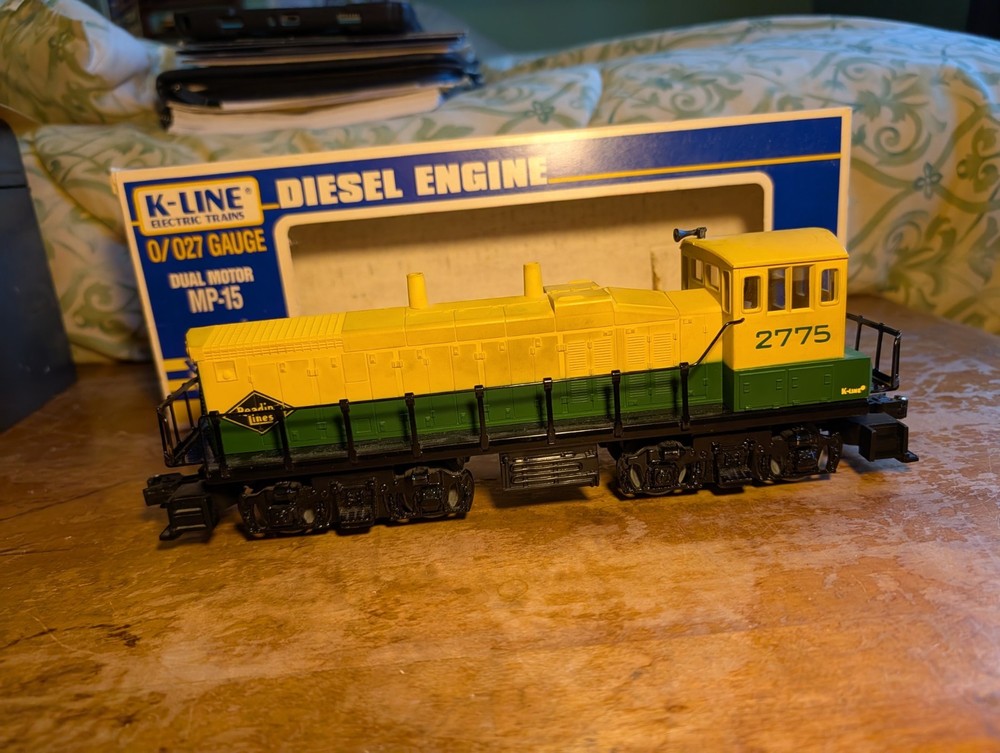 K-Line 2775 Reading Lines MP-15 Dual Motors, Operating Lights & Couplers 1/48