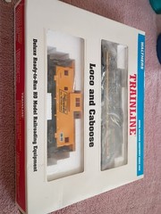 Walthers trainline Locomotive & Caboose DRGW 5933 / 01524 Working Headlight W@W