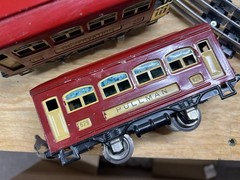 Lionel 248 O Gauge Electric Locomotive With Pullman and Observation Cars red