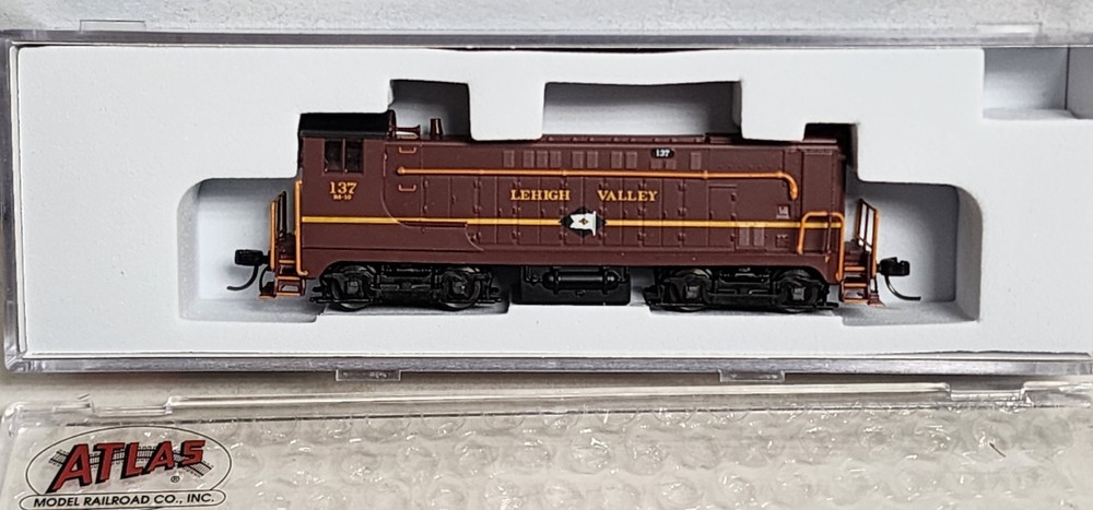 Lehigh Valley Railroad Baldwin VO-1000 Locomotive #137 – 40005975 LokSound DCC N