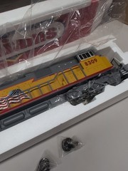 WILLIAMS Uphert-7 UNION PACIFIC Building America SD-90 Locomotive 8309