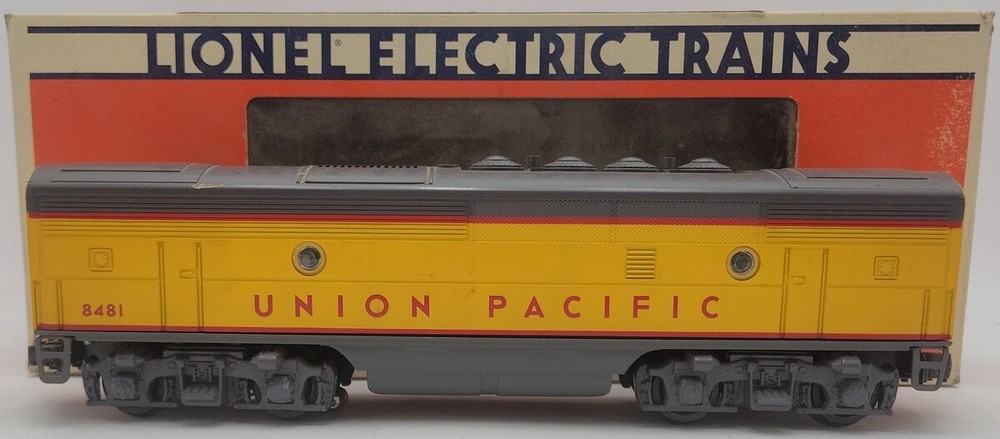 Lionel 6-8481 O Gauge Union Pacific F3 B-Unit Non-Powered Diesel Locomotive/Box