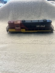 AHM GP 9? N de M #7529 Custom High Nose HO Locomotive
