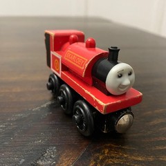 Thomas & Friends Wooden Railway Skarloey Red Engine Number 1 Train