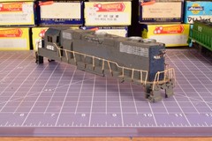 SHELL GP35? decorated Locomotive, metal railings, cab/rear insert YRD
