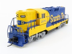 N Scale Atlas 48055 ATSF Santa Fe GP7 Ph. 1 Diesel Locomotive #2681