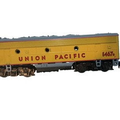 Athearn 1467B HO Union Pacific F7B Diesel Locomotive Dummy Engine Vintage RARE