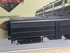 Proto 2000 HO Scale 8393 Undecorated Dummy FB-2 B Unit Diesel Locomotive NOS