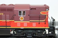 Atlas Classic HO Scale CGW Chicago Great Western EMD GP7 Locomotive #120 DCC Rdy