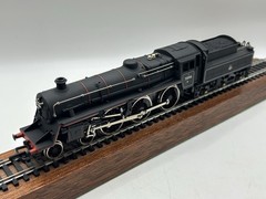 OO Mainline 37-052 BR Standard Class 4MT 4-6-0 Steam Locomotive – (GOOD BOXED)
